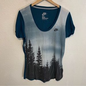 Nike Loose Fit Graphic workout tee t-shirt Live it, Love it, run it Women’s M